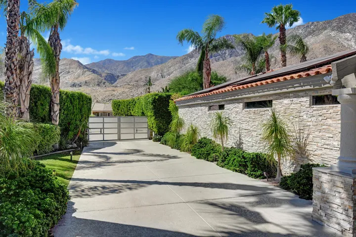 DRIVEWAY TO MOUNTAINS MLS
