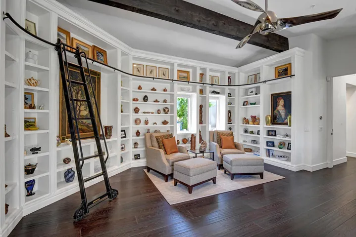 MASTER BEDROOM BUILT INS AND SEATING ARE