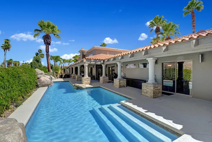 POOL TO BACK OF HOUSE MLS
