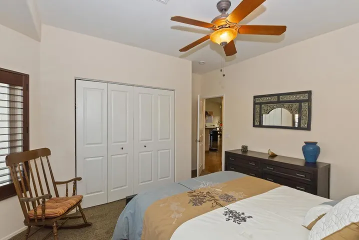 015_Bedroom