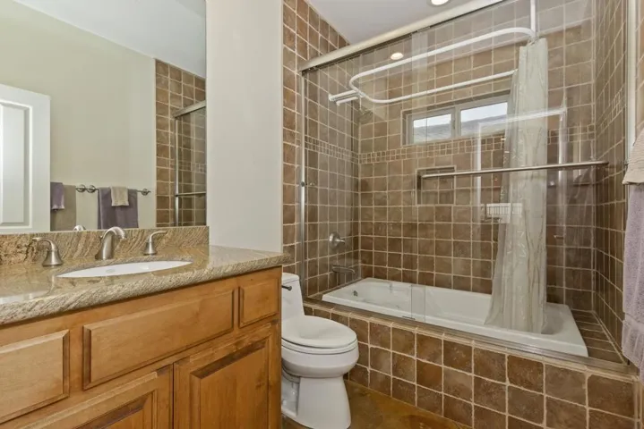 016_Bathroom