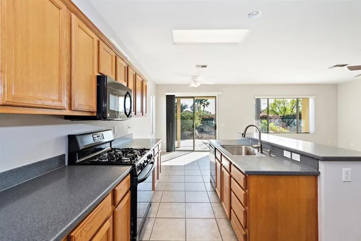 05-Kitchen