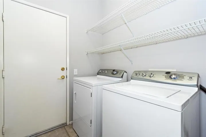 19-Laundry Room