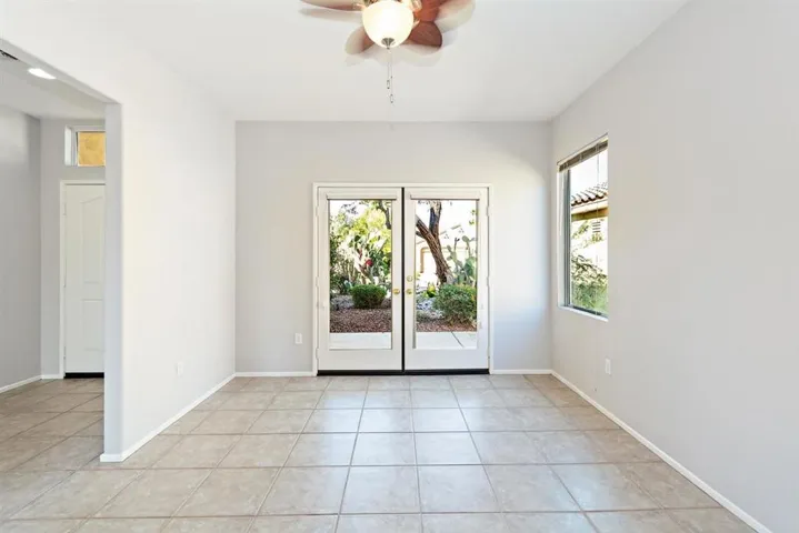 04-Dining Area