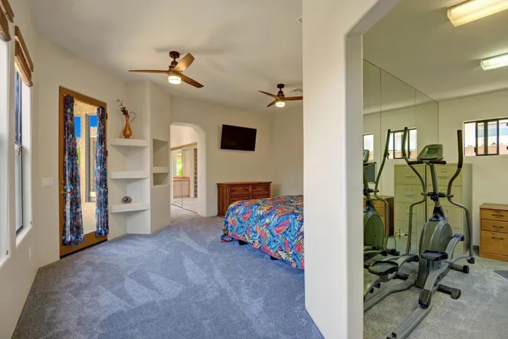 OFFICE SPACE TO MASTER BEDROOM