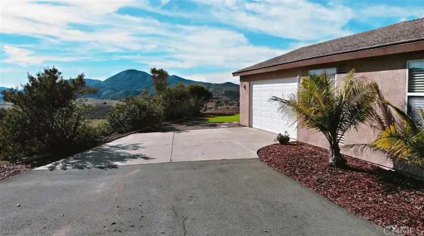 14439 Hillside Dr., Jamul, California 91935