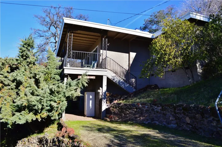 11480 Lakeshore Drive, Clearlake, California 95422
