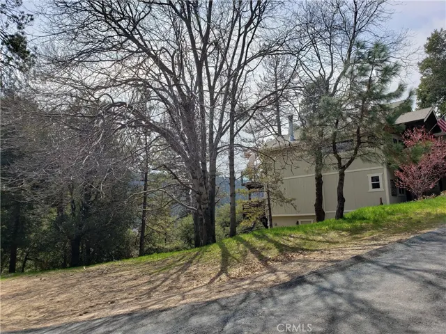 24334 Zurich Drive, Crestline, California 92325
