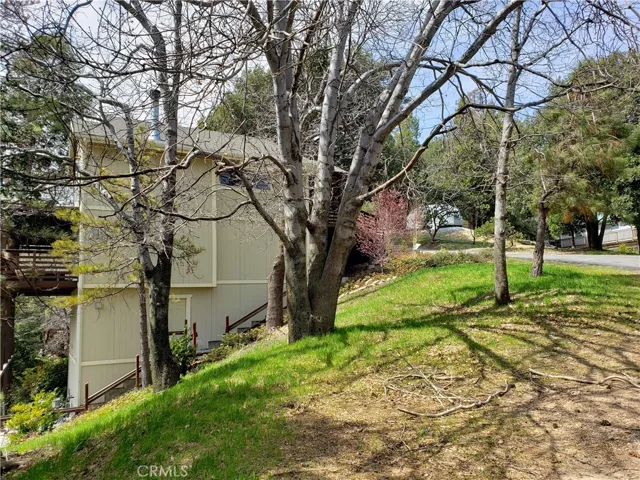 24334 Zurich Drive, Crestline, California 92325
