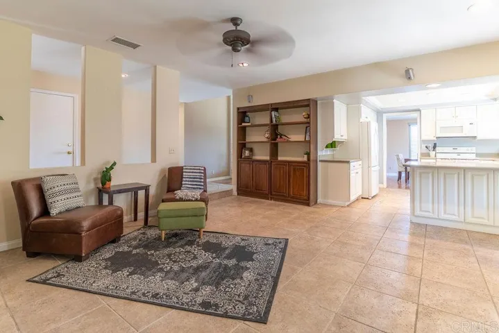 1217 Pfeifer Ln, El Cajon, California 92020