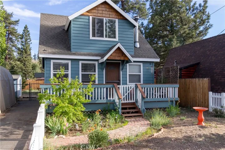 740 W Country Club Boulevard, Big Bear, California 92314
