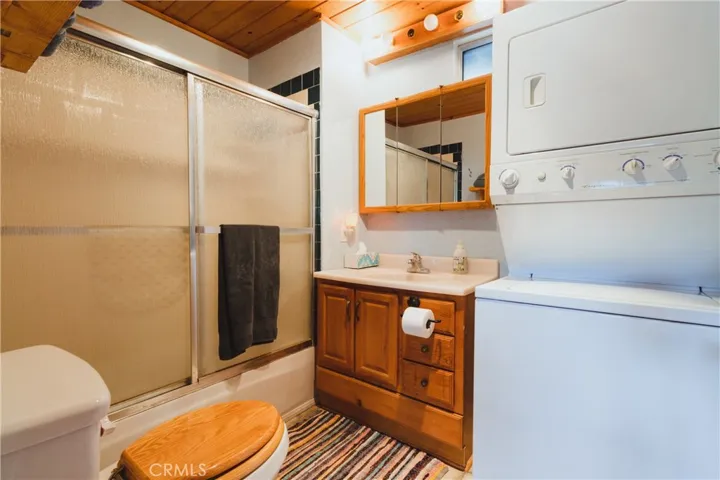 740 W Country Club Boulevard, Big Bear, California 92314