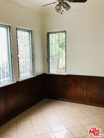 Breakfast room