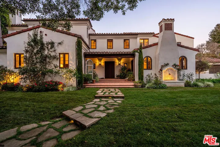 1611 Old Oak Road, Los Angeles, California 90049