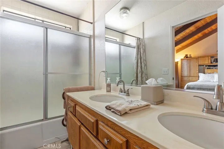 26107 Oak Street C, Lomita, California 90717