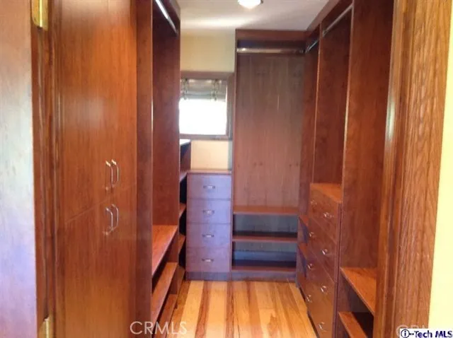 3162 Grangemont Road, Glendale, California 91206