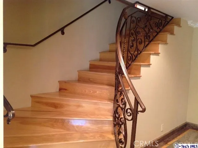 3162 Grangemont Road, Glendale, California 91206
