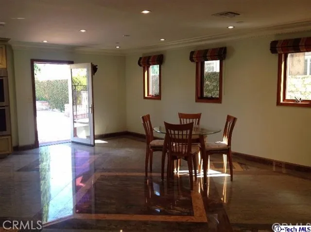 3162 Grangemont Road, Glendale, California 91206