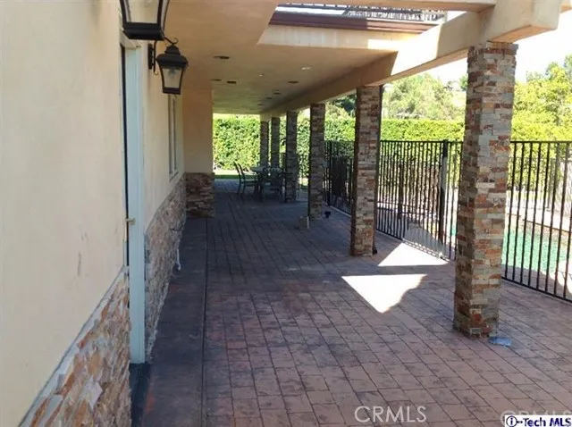 3162 Grangemont Road, Glendale, California 91206