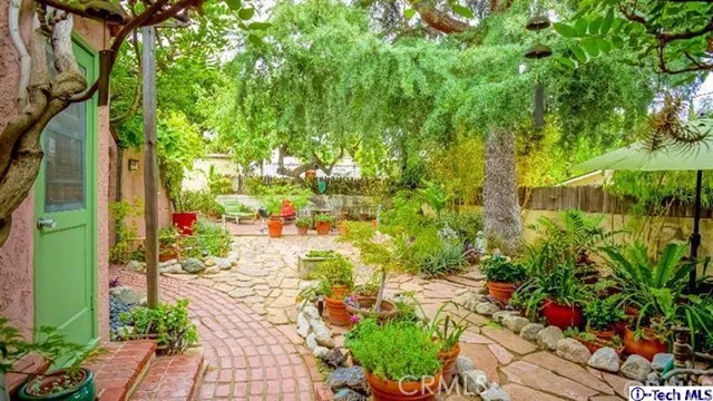 1212 N Jackson Street, Glendale, California 91207