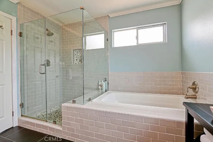 710 N Irena Avenue A, Redondo Beach, California 90277