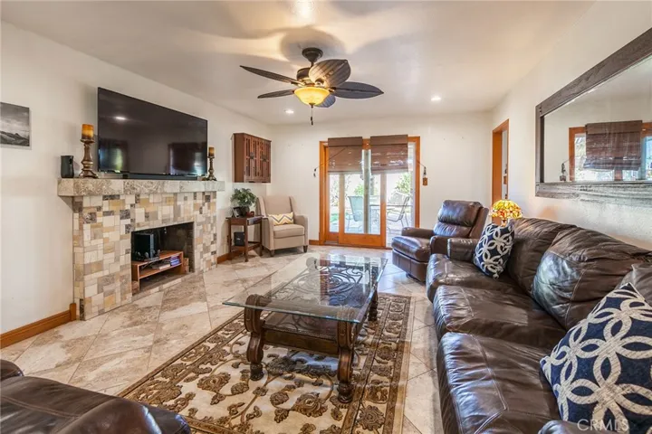 1431 Laramie Avenue, Redlands, California 92374