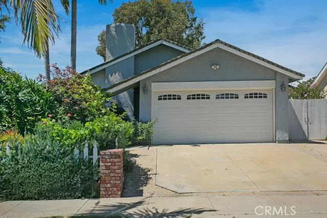 1009 W Curie Avenue, Santa Ana, California 92707