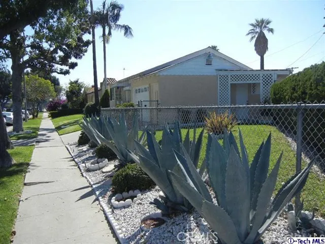 1827 Thurman Avenue, Los Angeles, California 90019