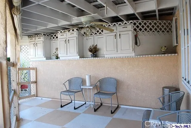 1827 Thurman Avenue, Los Angeles, California 90019