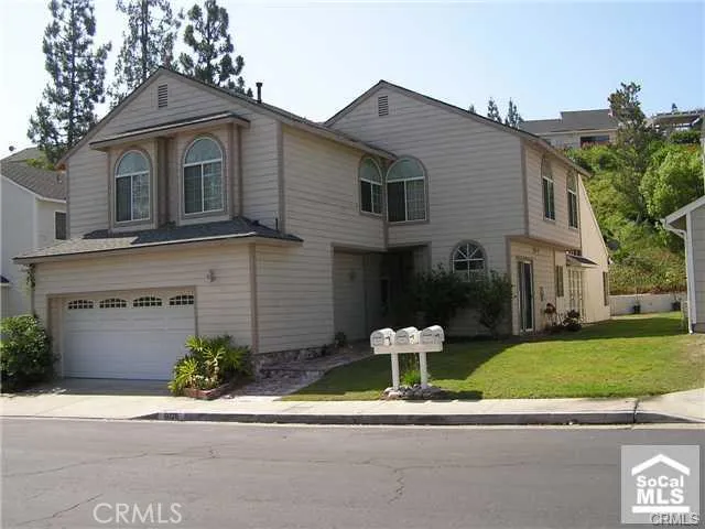 6028 E Ridgewood Court, Anaheim Hills, California 92807