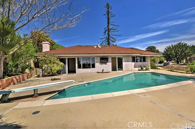 18830 Kilfinan Street, Northridge, California 91326