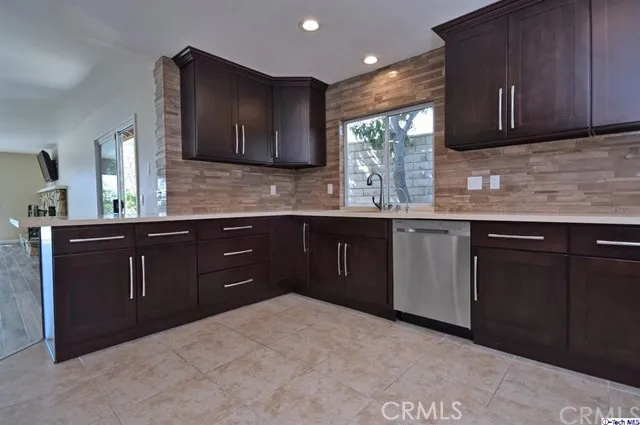 18830 Kilfinan Street, Northridge, California 91326