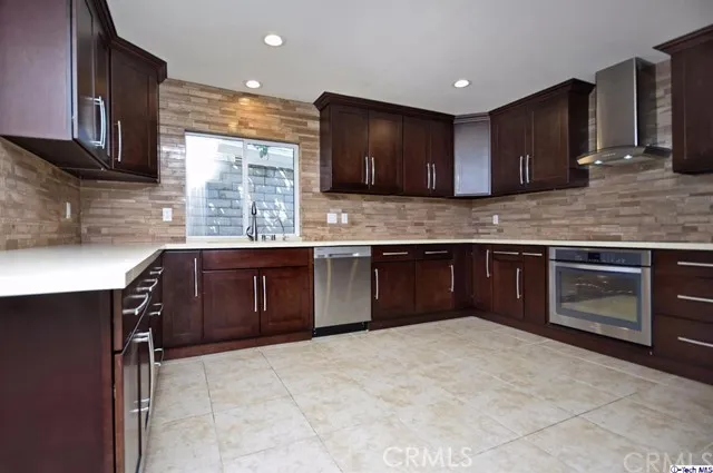 18830 Kilfinan Street, Northridge, California 91326
