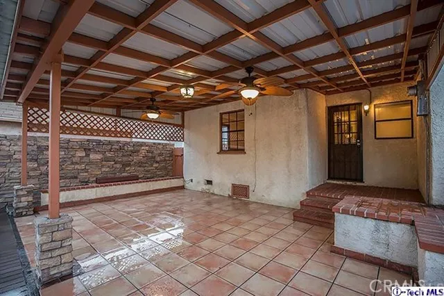 532 South Street, Glendale, California 91202