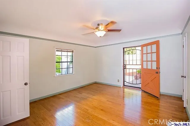 532 South Street, Glendale, California 91202