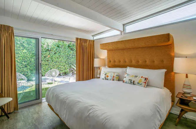 207 Debby Dr Palm Springs-small-040-060-