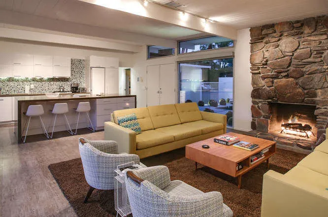 207 Debby Dr Palm Springs-small-068-009-