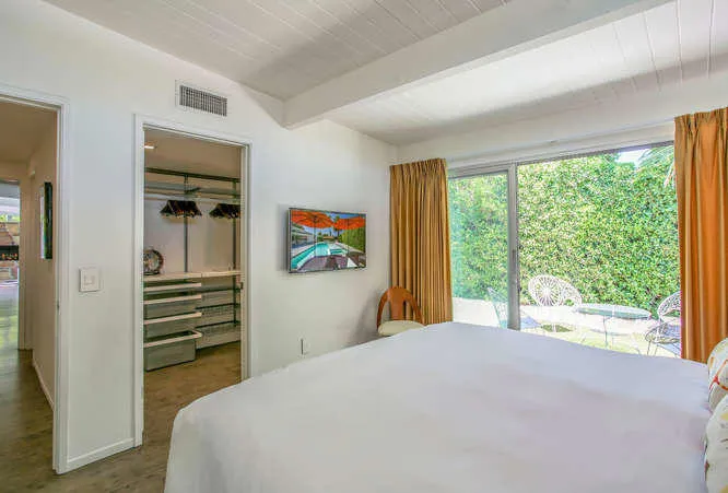 207 Debby Dr Palm Springs-small-041-062-