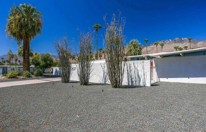 207 Debby Dr Palm Springs-small-004-025-