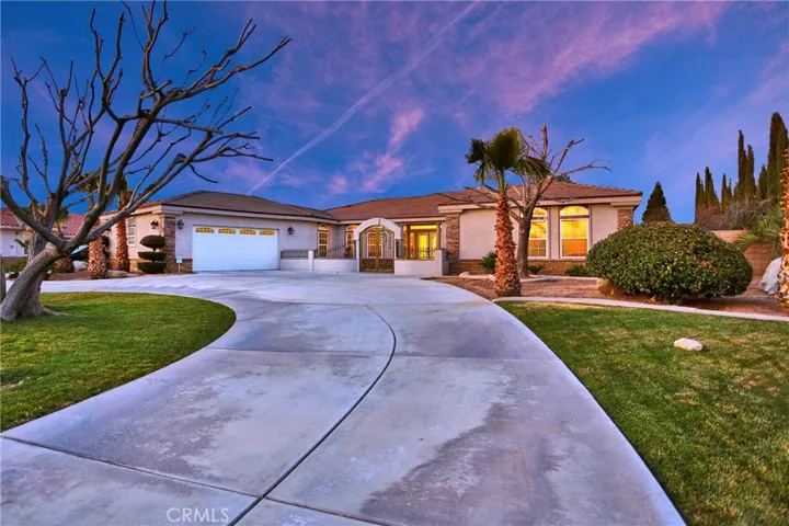 19264 Estancia Way, Apple Valley, California 92308