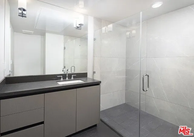 837 S Harvard 110, Los Angeles, California 90005