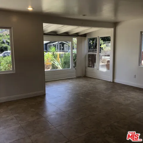 3705 S St Andrews Place, Los Angeles, California 90018