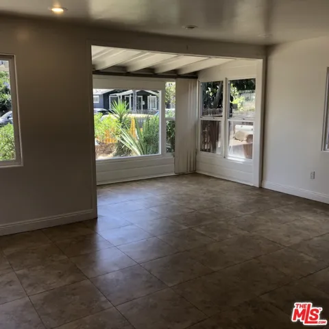 3705 S St Andrews Place, Los Angeles, California 90018
