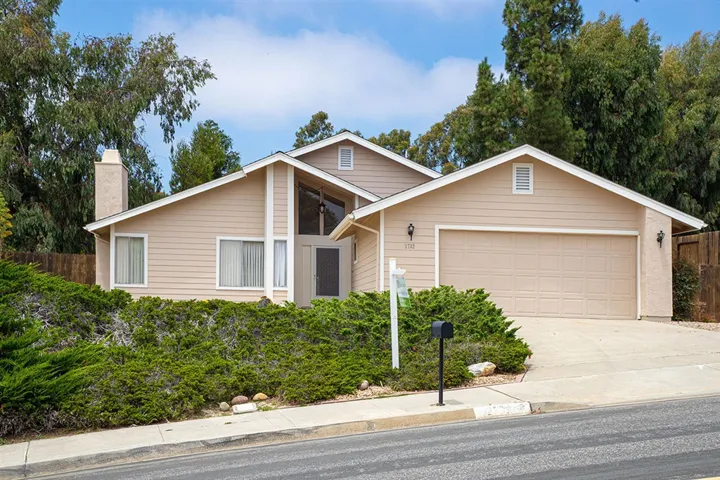 2732 Chestnut Ave, Carlsbad, California 92010