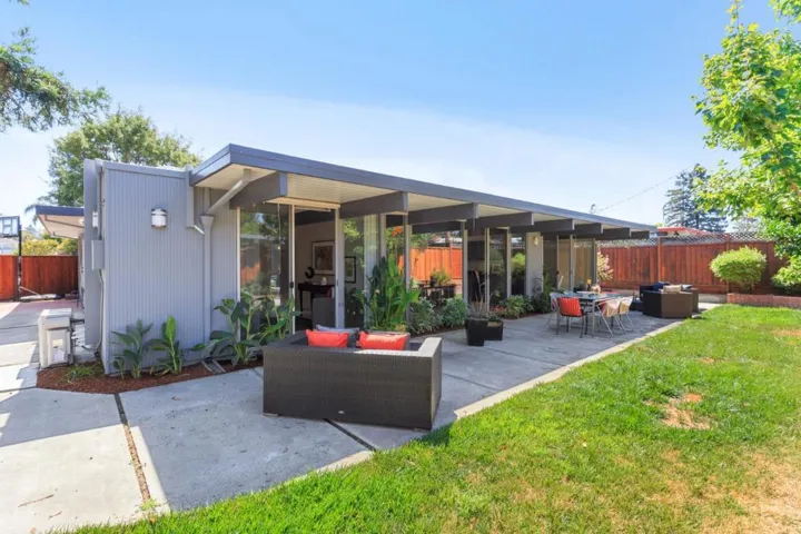 1143 Tangerine Way, Sunnyvale, California 94087