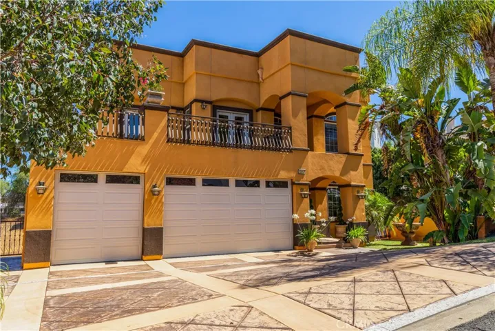 22857 Giant Fir Place, Canyon Lake, California 92587