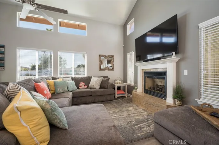 553 S 12th Street, Grover Beach, California 93433