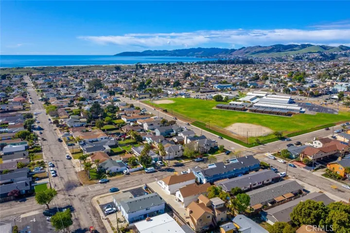 553 S 12th Street, Grover Beach, California 93433