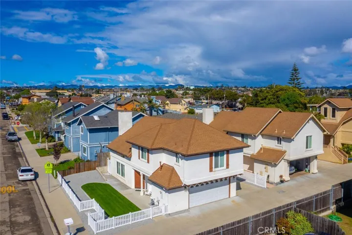 553 S 12th Street, Grover Beach, California 93433