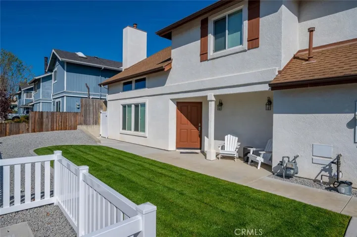 553 S 12th Street, Grover Beach, California 93433
